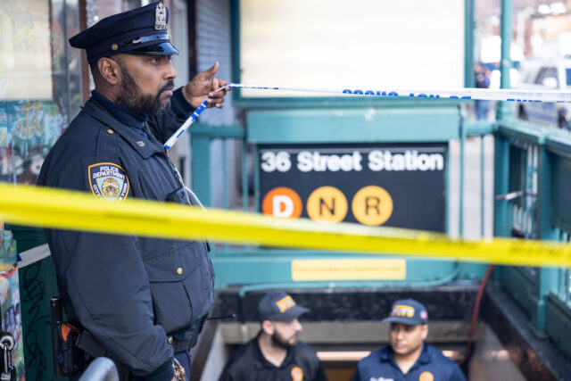 buru-penembak-penumpang-subway-di-new-york,-polisi-as-pasang-bounty-rp718-juta